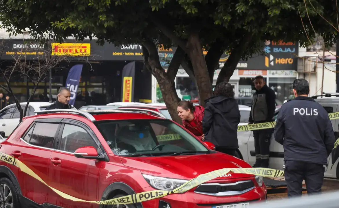 Antalya Sanayi’de Direksiyon Başında Hayatını Kaybetti 4